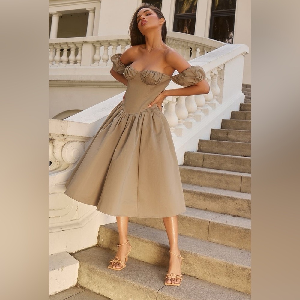 Pretty Little Thing - Taupe Puff Bardot Sleeve Midaxi Dress - Picture 4 of 5